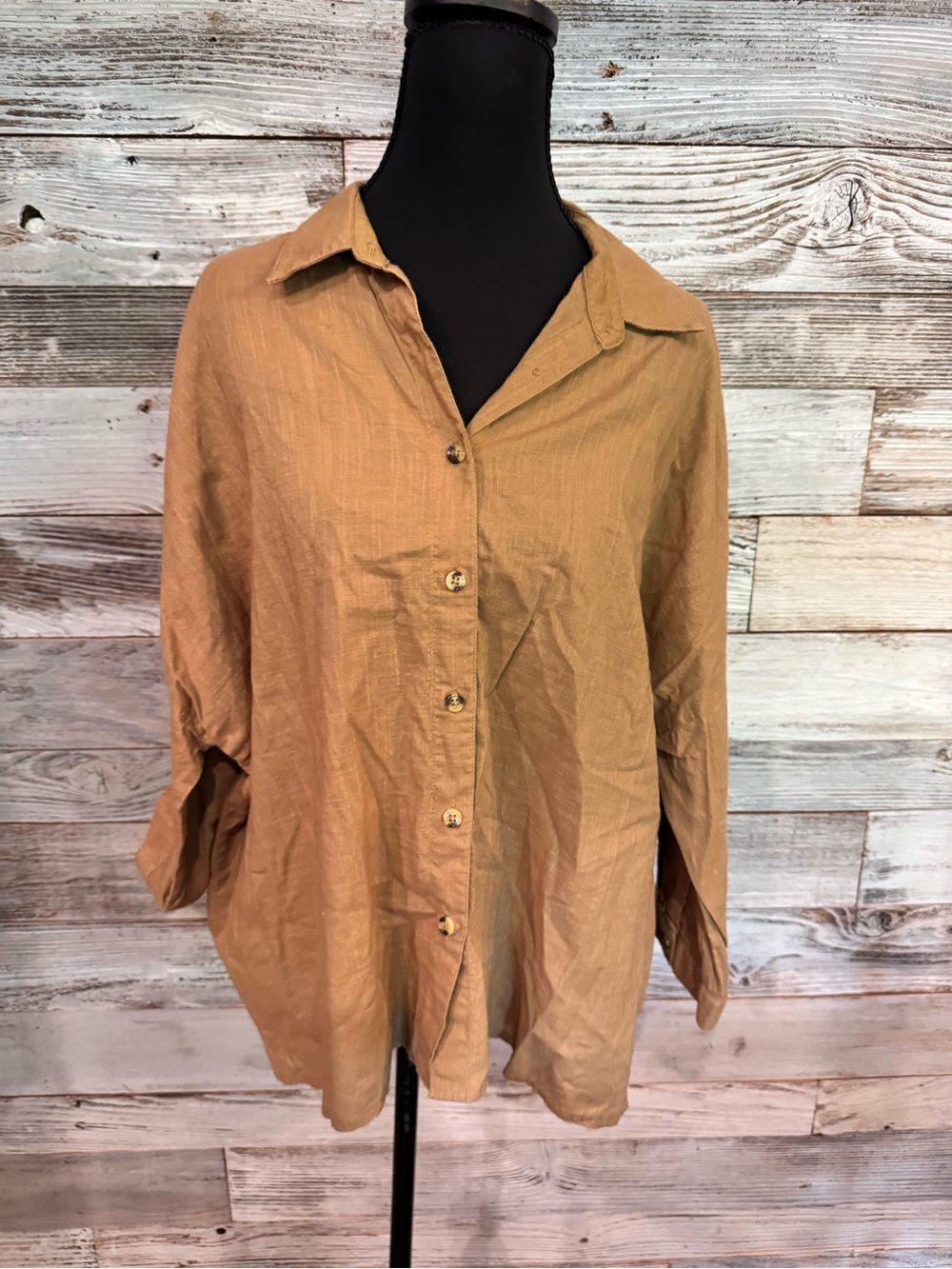 Forever 21 Women's Tan Button-Up Blouse